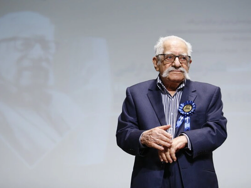 عکس عبدالمجید ارفعی مترجم منشور کوروش